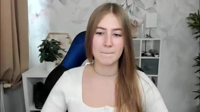 Image 11 of meganx_candy Stream on Chaturbate on 2 months ago