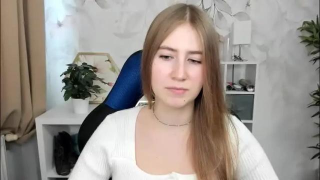 Image 12 of meganx_candy Stream on Chaturbate on 2 months ago