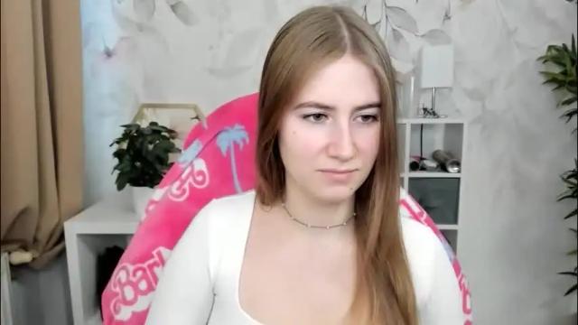 Image 11 of meganx_candy Stream on Chaturbate on 2 months ago