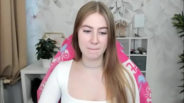 Thumbnail 3, meganx_candy's Stream at Chaturbate, 2 months ago