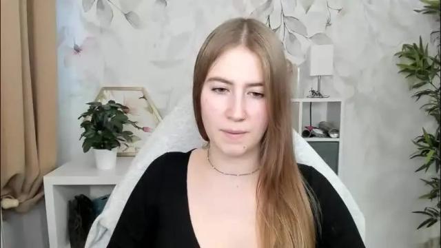 Image 10 of meganx_candy Stream on Chaturbate on 2 months ago