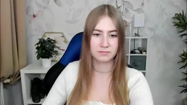 Image 2 of meganx_candy Stream on Chaturbate on 2 months ago