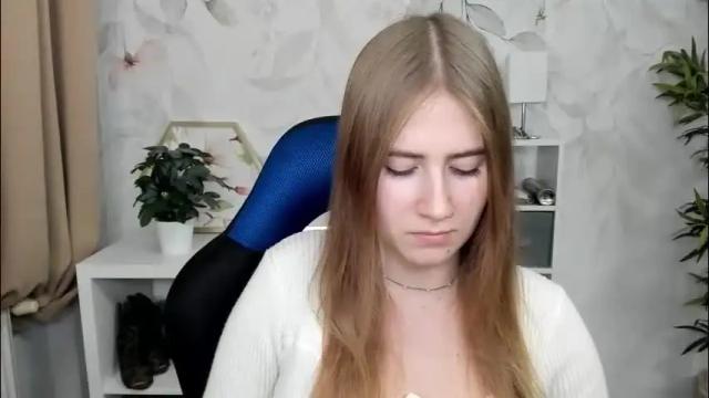 Image 7 of meganx_candy Stream on Chaturbate on 2 months ago