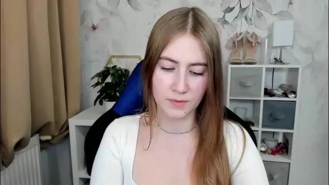 Image 3 of meganx_candy Stream on Chaturbate on 1 month ago