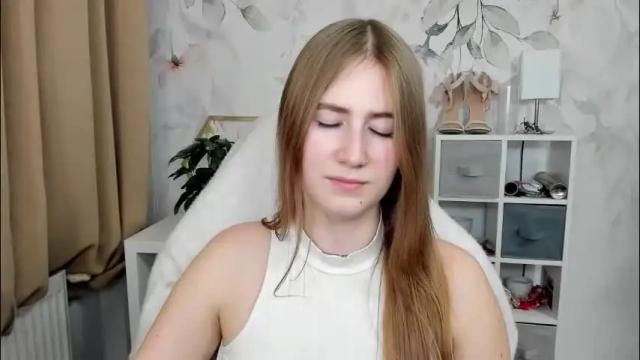 Image 3 of meganx_candy Stream on Chaturbate on 1 month ago