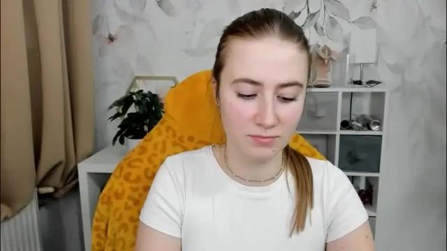 Image 8 of meganx_candy Stream on Chaturbate on 13 days ago