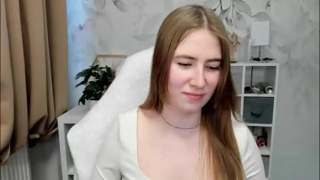 Image 2 of meganx_candy Stream on Chaturbate on 11 days ago