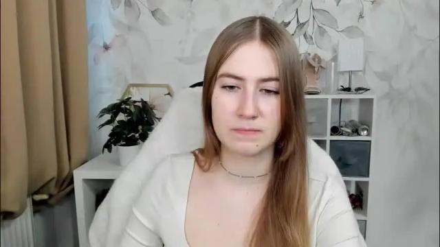 Image 2 of meganx_candy Stream on Chaturbate on 13 days ago