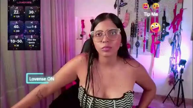 Image 6 of meggan_greey Stream on Chaturbate on 3 months ago