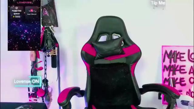 Image 11 of meggan_greey Stream on Chaturbate on 29 days ago