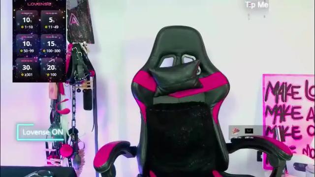 Image 12 of meggan_greey Stream on Chaturbate on 29 days ago