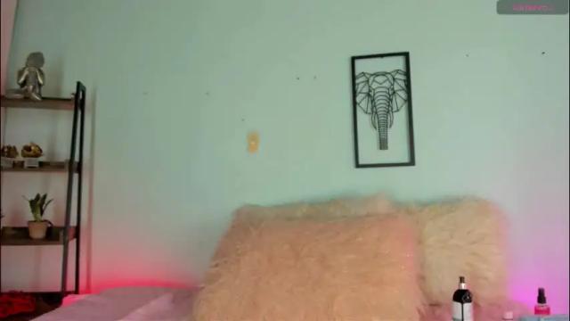 Image 2 of meggan_jade Stream on Chaturbate on 5 months ago