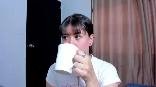 Image 7 of meggann_taylor Stream on Chaturbate on 14 months ago