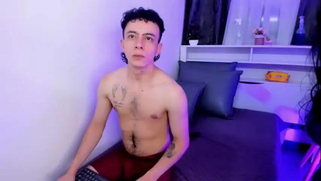 Image 2 of meghan_loghan Stream on Chaturbate on 1 month ago