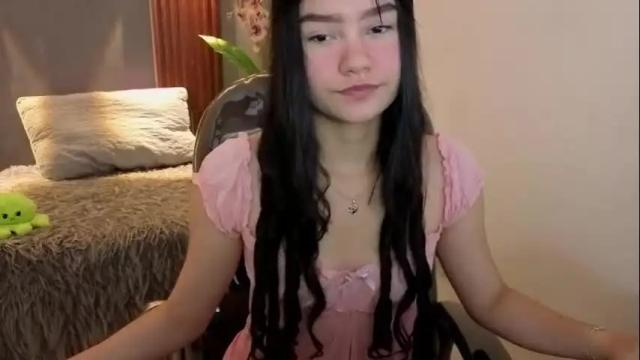 Image 2 of meghan_russo Stream on Chaturbate on 4 months ago