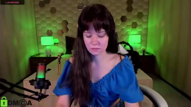 Image 8 of megink Stream on Chaturbate on 20 months ago