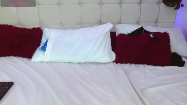 Image 4 of mehibelytheo Stream on Chaturbate on 18 months ago
