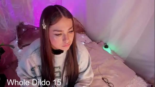 Image 8 of mei_millers Stream on Chaturbate on 2 months ago