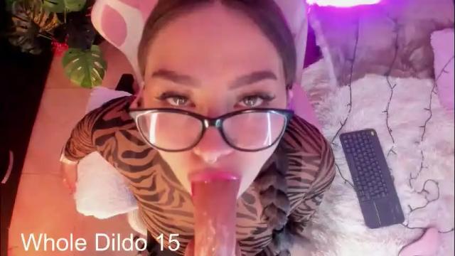 Image 6 of mei_millers Stream on Chaturbate on 2 months ago