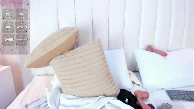 Image 12 of meibypalmer Stream on Chaturbate on 24 days ago