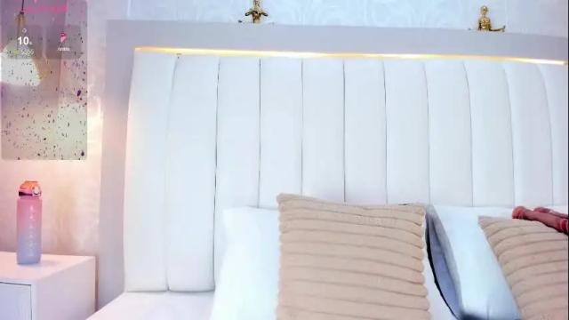 Image 7 of meibypalmer Stream on Chaturbate on 16 days ago