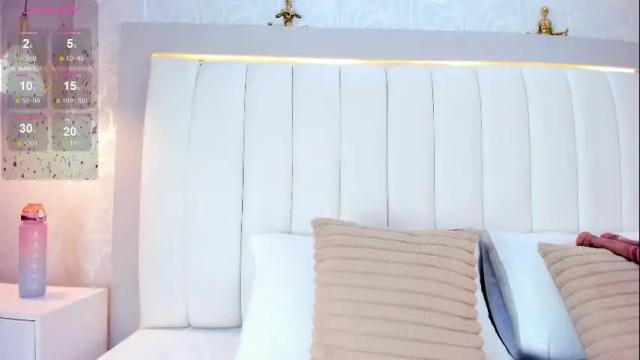 Image 8 of meibypalmer Stream on Chaturbate on 16 days ago
