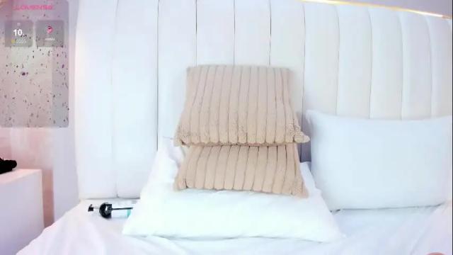 Image 11 of meibypalmer Stream on Chaturbate on 9 days ago