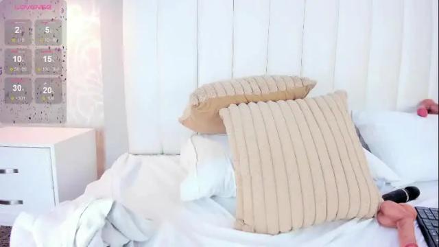 Image 4 of meibypalmer Stream on Chaturbate on 8 days ago