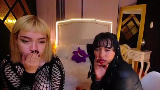 Image 2 of meily_ Stream on Chaturbate on 28 months ago