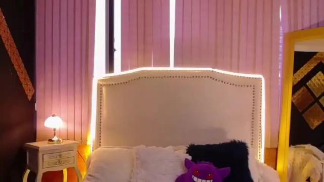 Image 7 of meily_ Stream on Chaturbate on 28 months ago