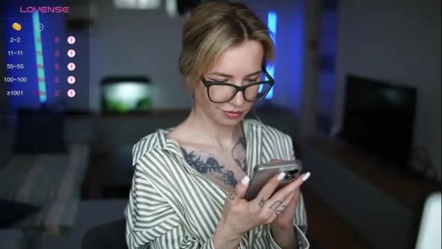 Thumbnail 1, mel_collins's Stream at Chaturbate, 1 month ago