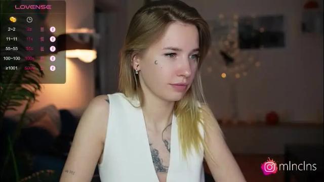 Thumbnail 1, mel_collins's Stream at Chaturbate, 2 months ago