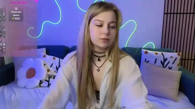 Image 2 of mel_nelson Stream on Chaturbate on 11 days ago