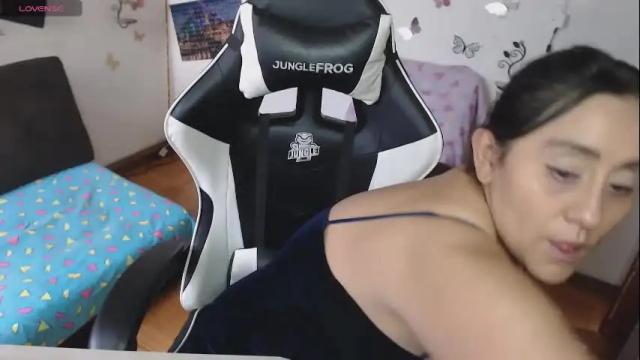 Image 10 of mel_raise Stream on Chaturbate on 1 month ago