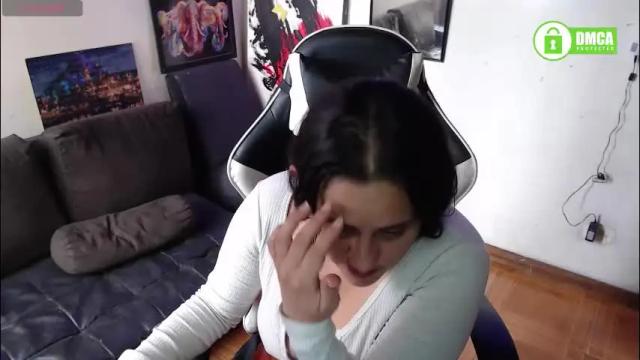 Image 3 of mel_raise Stream on Chaturbate on 26 days ago