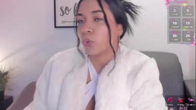 Image 3 of melan_owen Stream on Chaturbate on 2 months ago