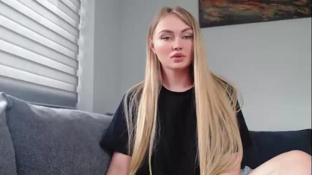 Image 2 of melani_a Stream on Chaturbate on 4 days ago