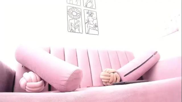 Image 10 of melani_greyy Stream on Chaturbate on 17 days ago