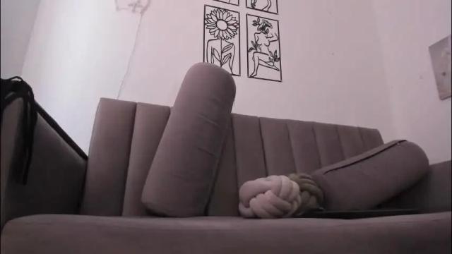 Image 10 of melani_greyy Stream on Chaturbate on 2 months ago