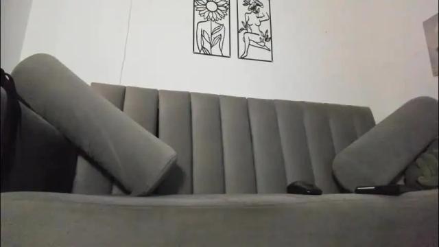 Image 10 of melani_greyy Stream on Chaturbate on 1 month ago