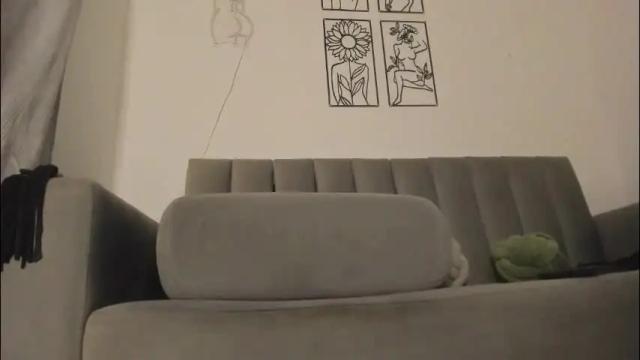 Image 4 of melani_greyy Stream on Chaturbate on 8 days ago