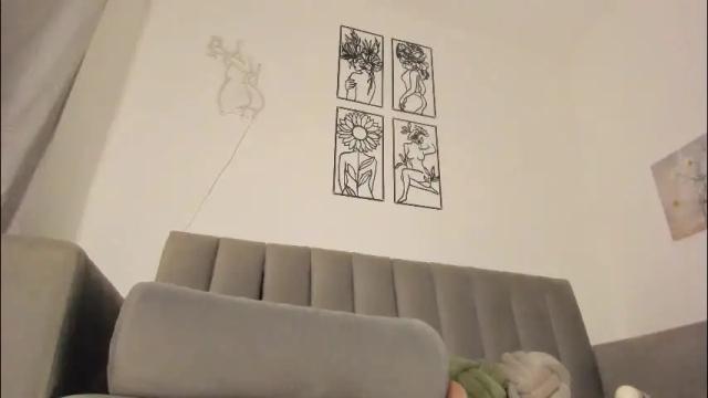 Image 3 of melani_greyy Stream on Chaturbate on 7 days ago