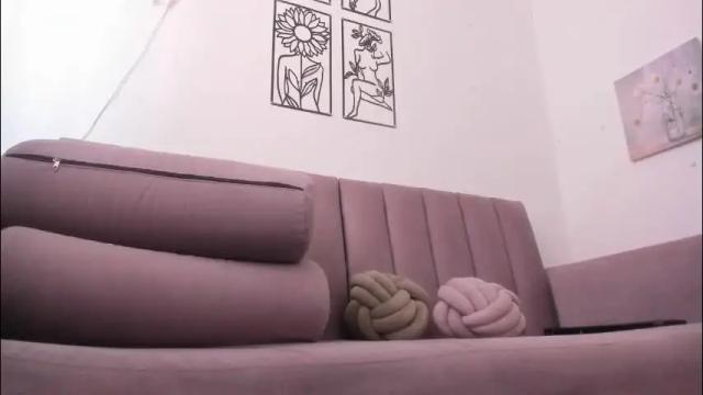 Image 2 of melani_greyy Stream on Chaturbate on 1 month ago