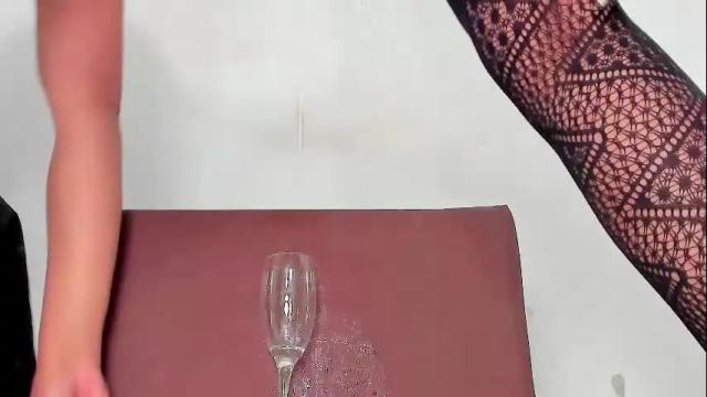 Image 2 of melania_browis Stream on Chaturbate on 15 days ago