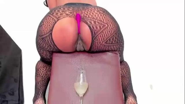 Image 11 of melania_browis Stream on Chaturbate on 6 days ago