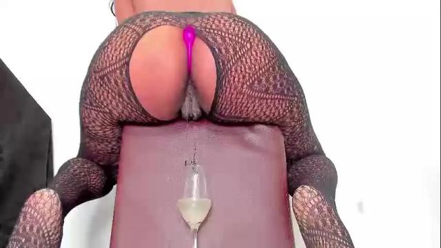 Image 6 of melania_browis Stream on Chaturbate on 6 days ago