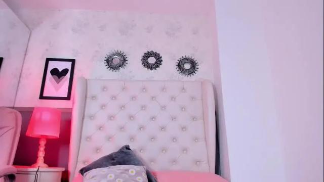 Thumbnail 2, melanie__hills's Stream at Chaturbate, 1 month ago