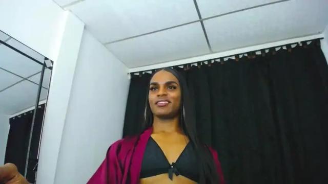 Image 12 of melanie_escobar Stream on Chaturbate on 15 months ago