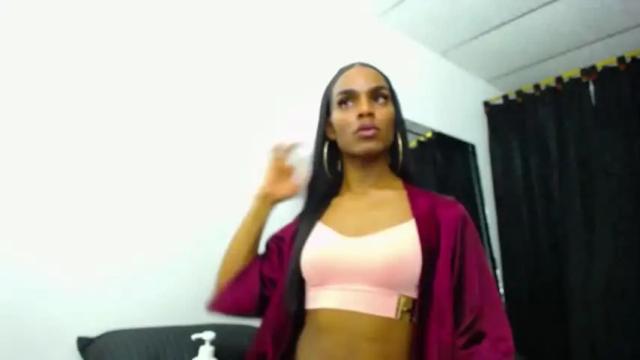 Image 10 of melanie_escobar Stream on Chaturbate on 15 months ago