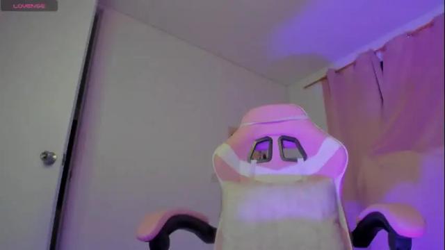 Image 10 of melanie_escobar Stream on Chaturbate on 2 months ago